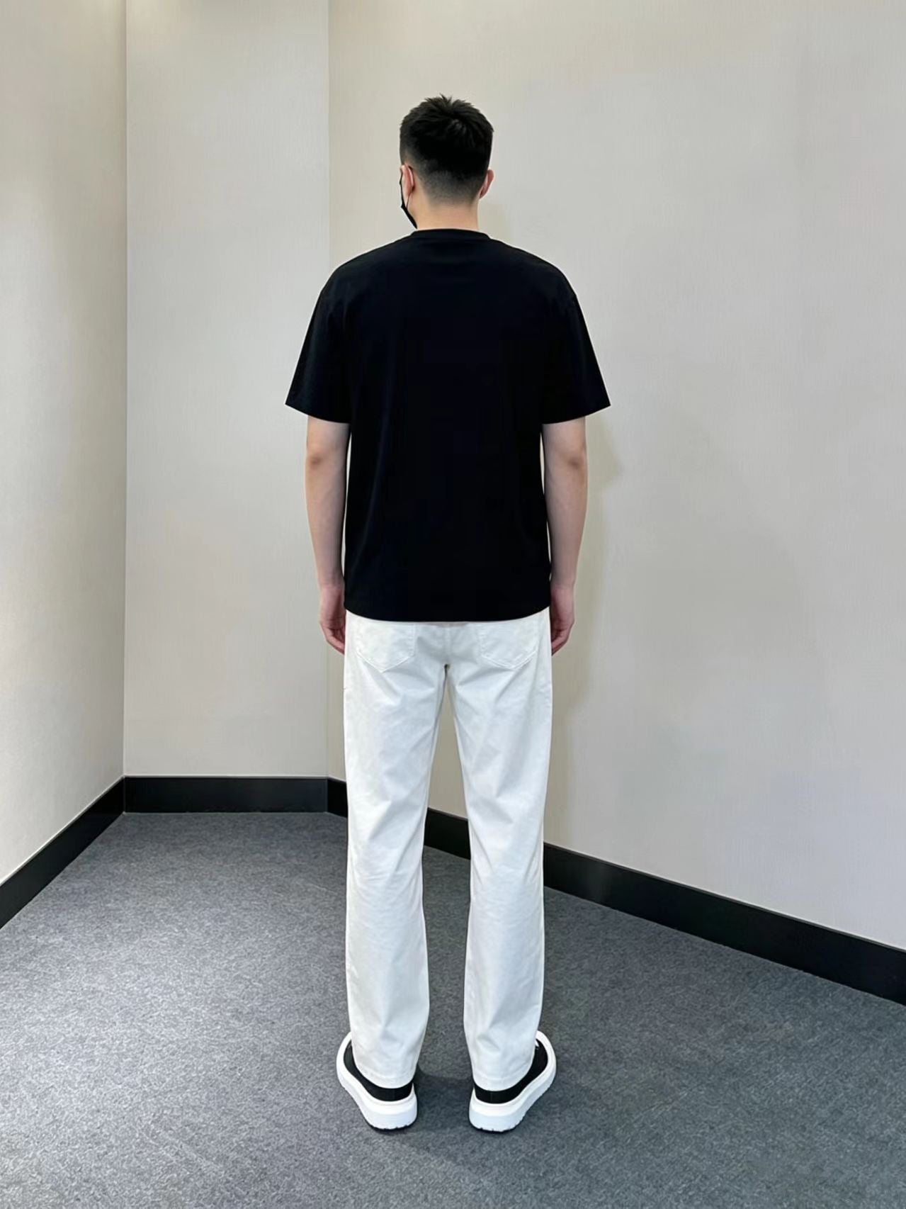 몽클 네온로고 반팔 908369