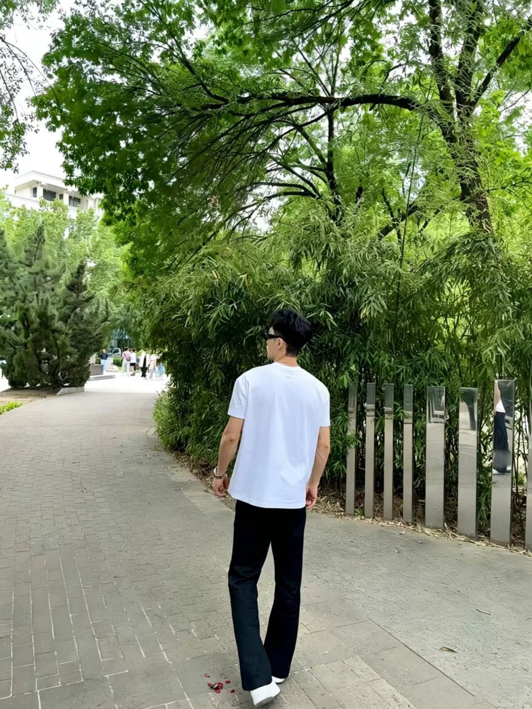 몽클 네온로고 반팔 908368