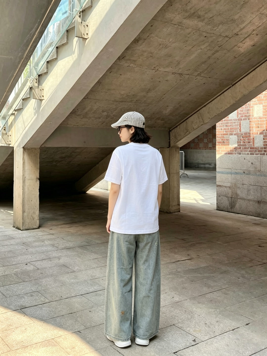 몽클 화이트 반팔 908365