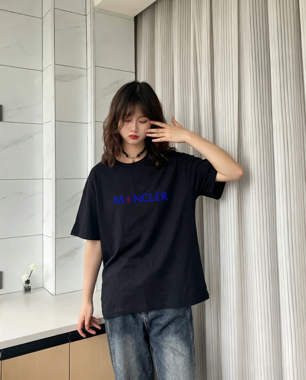 몽클 블랙 반팔 908363
