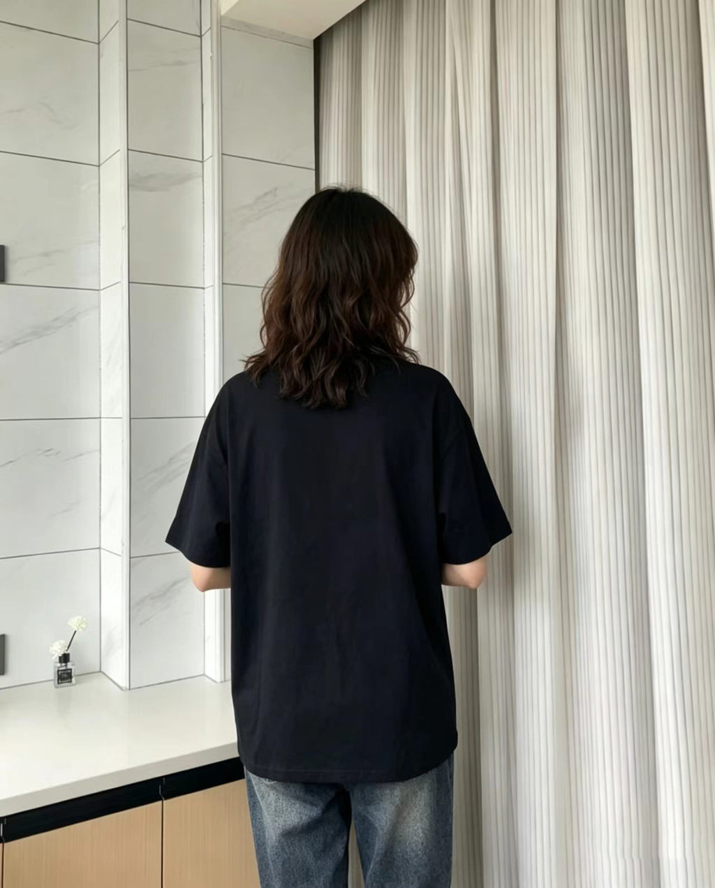 몽클 블랙 반팔 908363