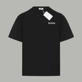 881831